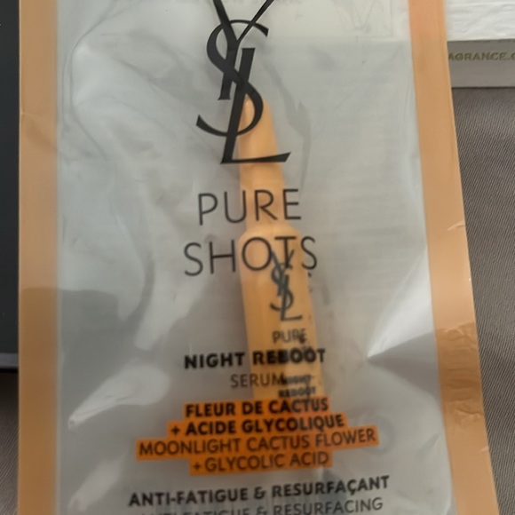 Amazing smells in a bundle of samples - Picture 3 of 4